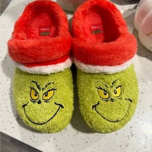 Grinch X Crocs Size J5